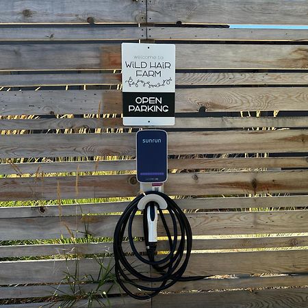 Wild Hair Studio-Stylish Farm Stay W Ev Charger 아로요그레이드 외부 사진