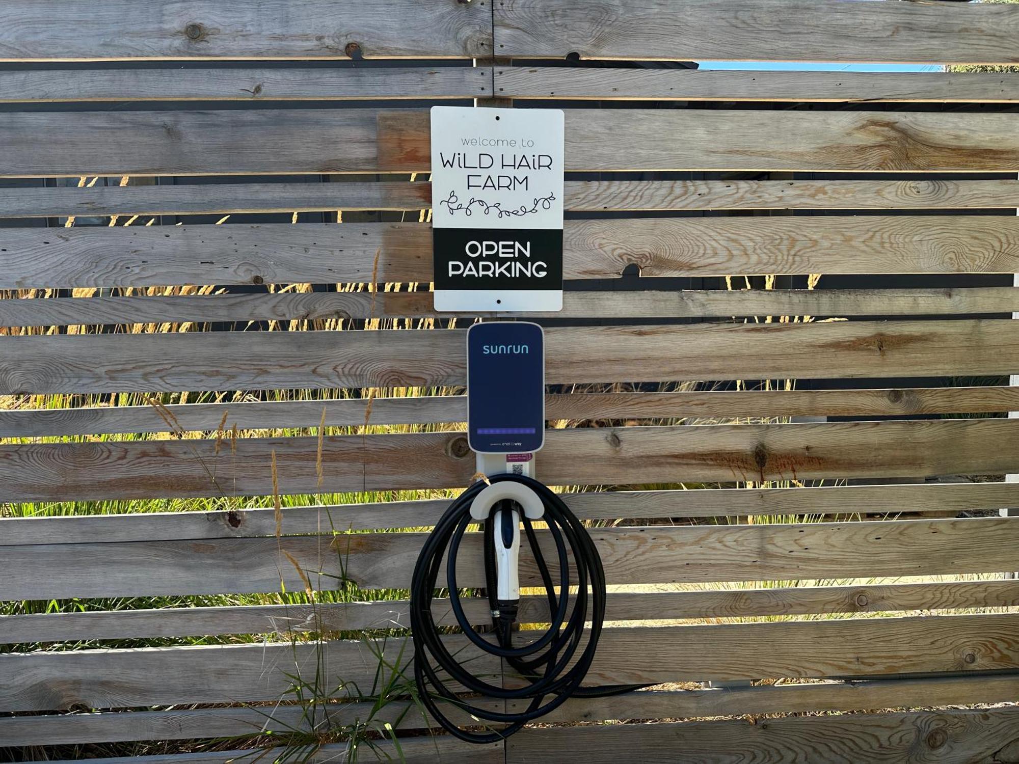 Wild Hair Studio-Stylish Farm Stay W Ev Charger 아로요그레이드 외부 사진