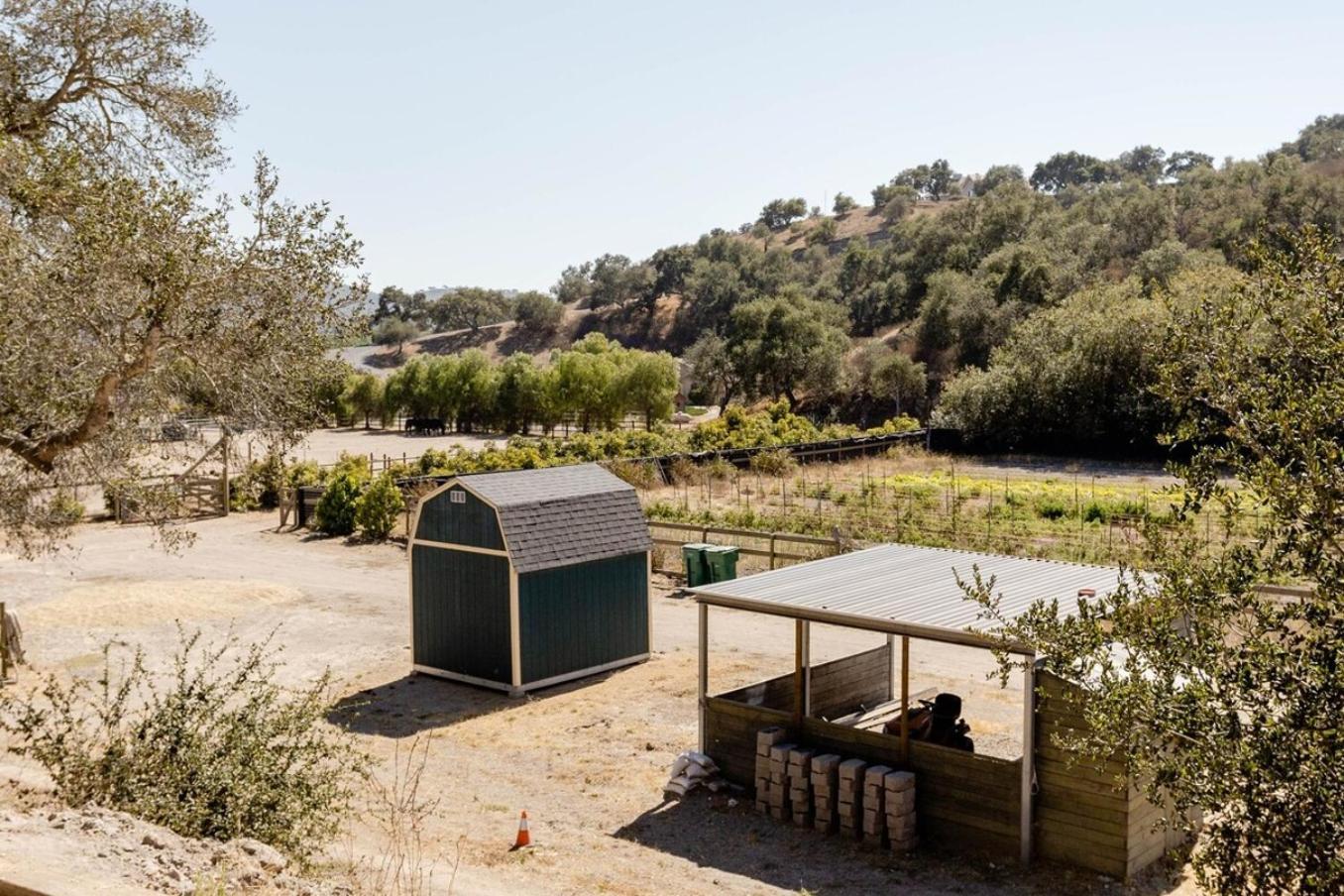 Wild Hair Studio-Stylish Farm Stay W Ev Charger 아로요그레이드 외부 사진